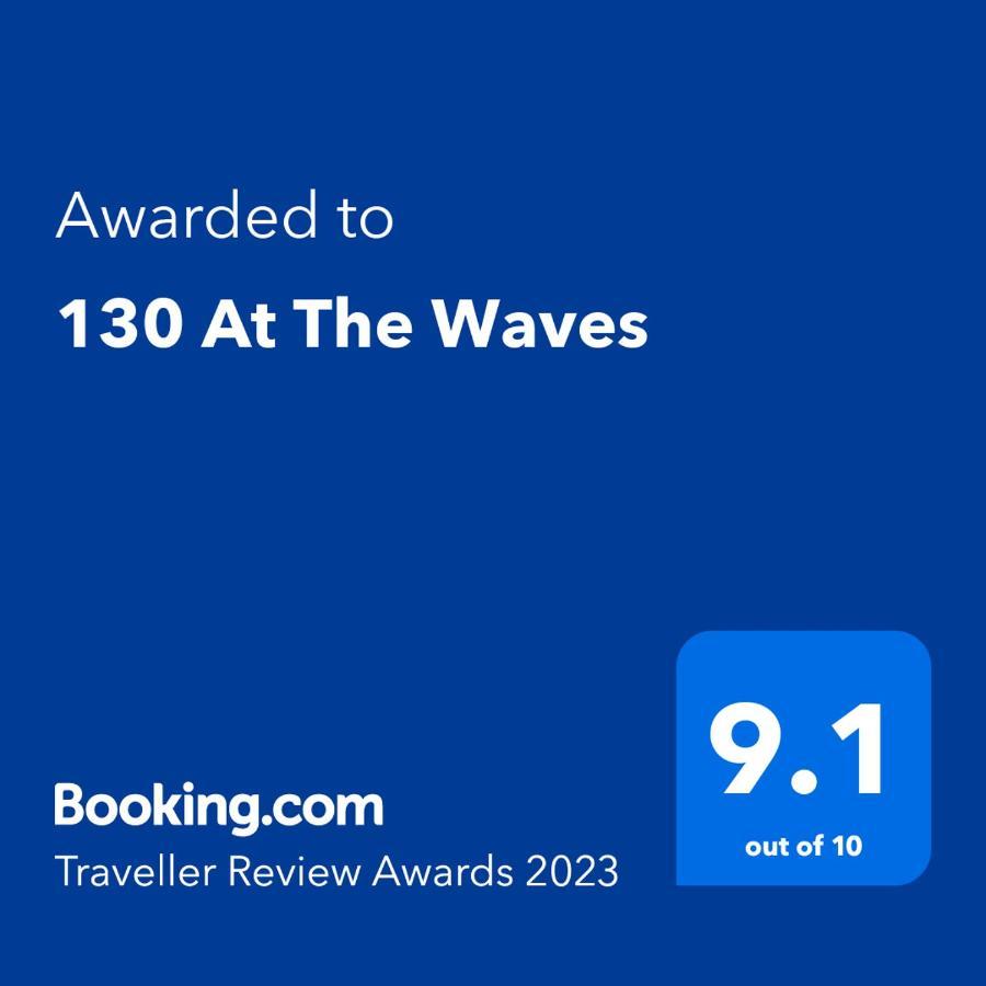 130 At The Waves Lägenhet Cowes Exteriör bild